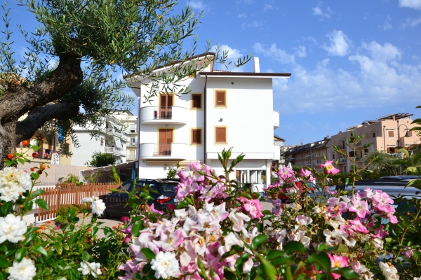 Hotel Sperlonga B&B